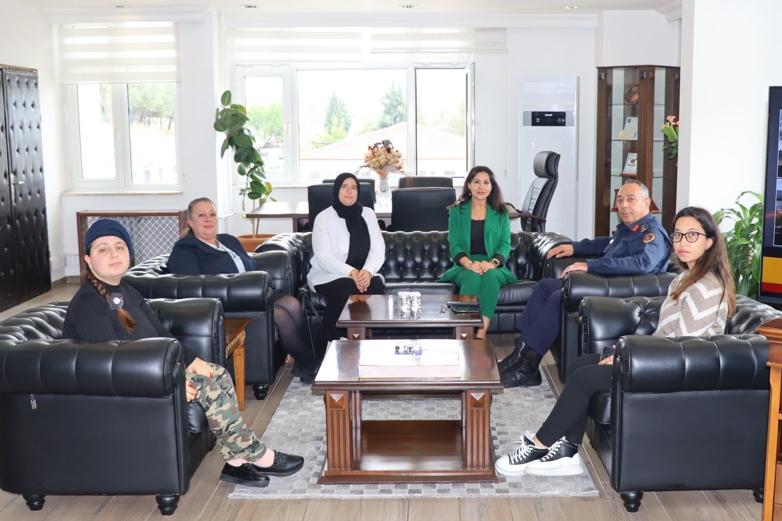 Bi̇eyder’den İl Jandarma Komutanlığına Anlamlı Ziyaret 20486