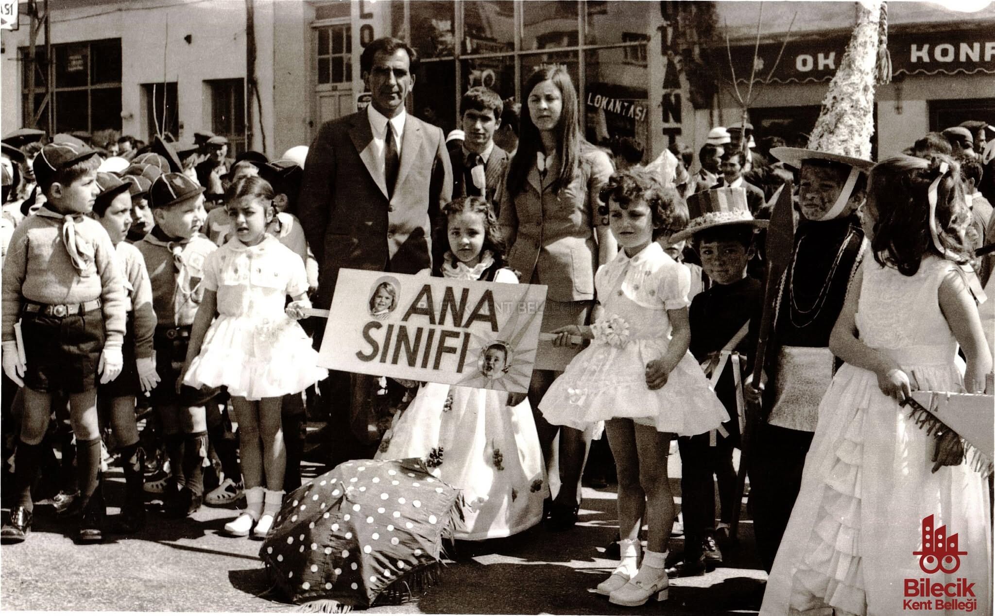 Bilecik’in Iğne Iplikle Yazılan Hikâyesi Terzi Ahmet Okat 19821