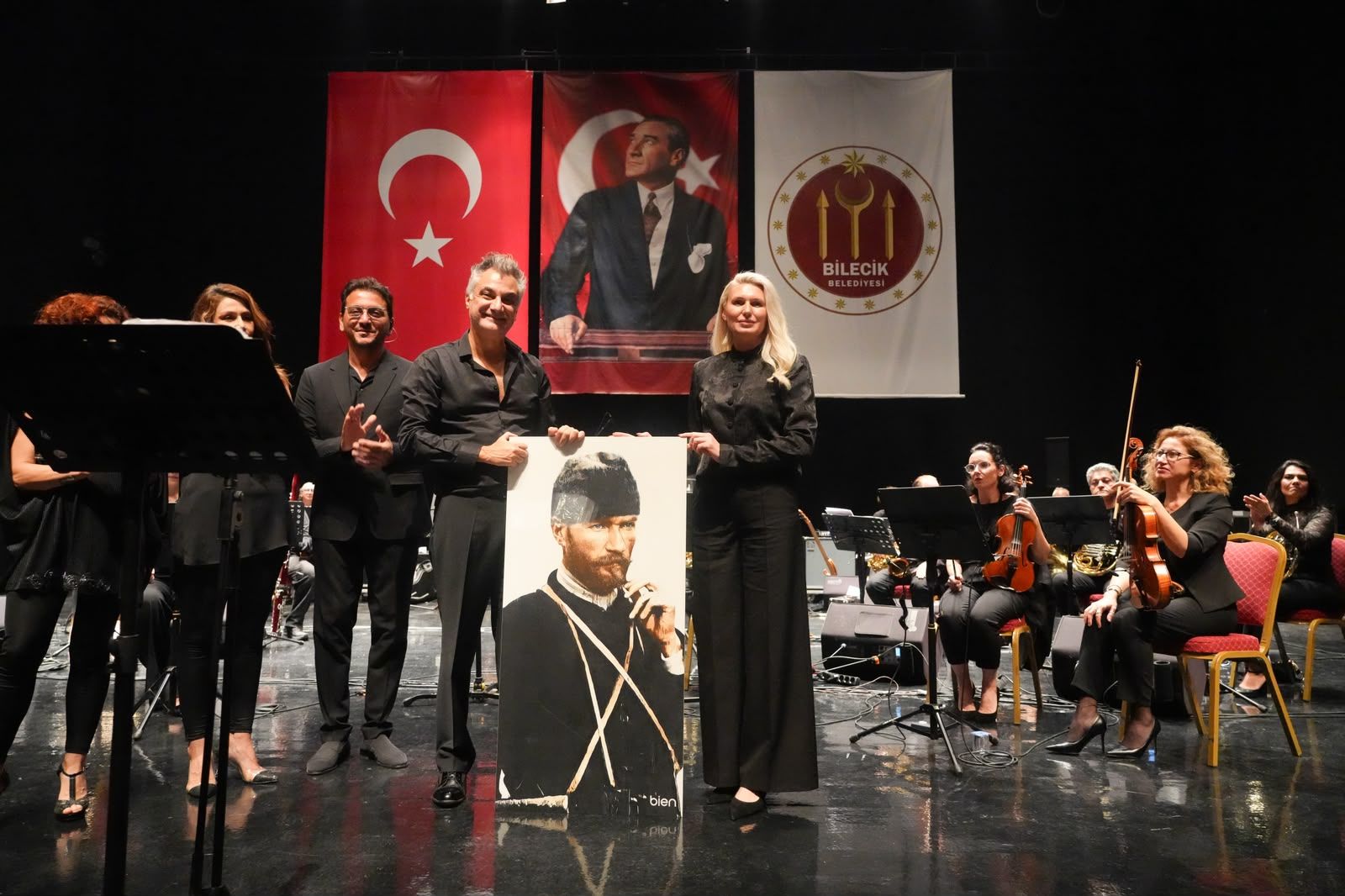 Bilecik’te Cumhuriyet Coşkusu Konserle Başladı 20823