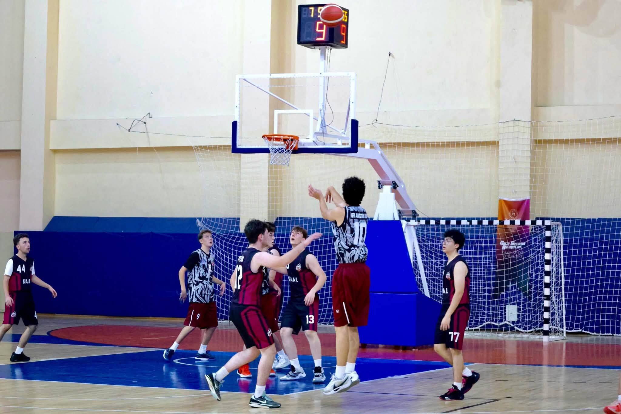 Bi̇leci̇k’te Genç Erkekler Basketbol Heyecani Sürüyor 20846