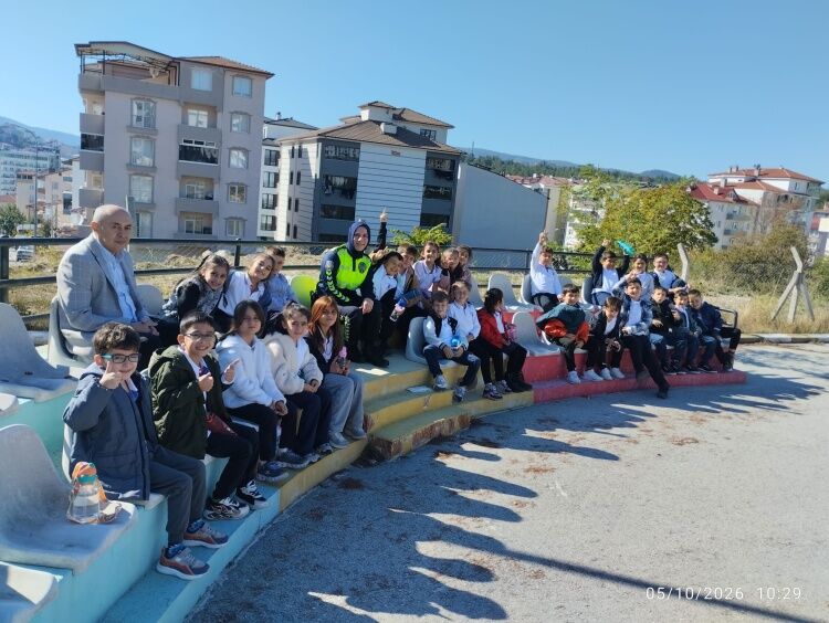 Bilecik’te Minik Öğrencilere Trafik Eğitimi 20103