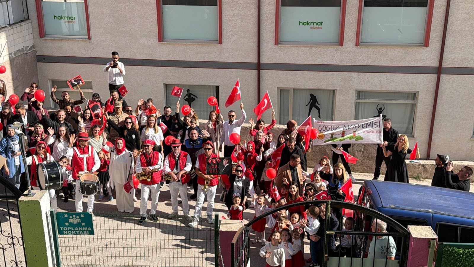 Bilecik’te Minik Yüreklerden Cumhuriyet Coşkusu 20725-1