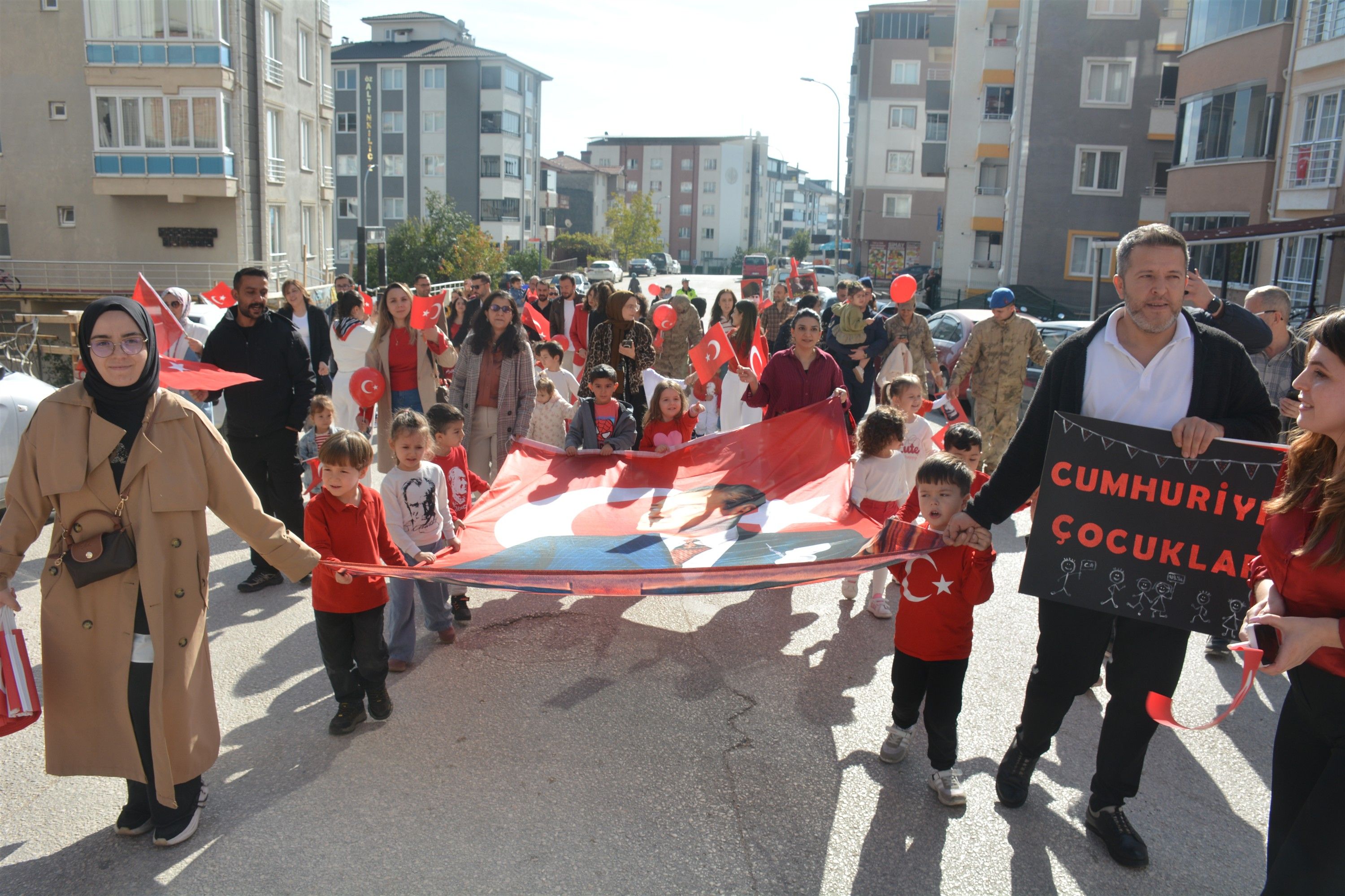 Bilecik’te Minik Yüreklerden Cumhuriyet Coşkusu 20731-1
