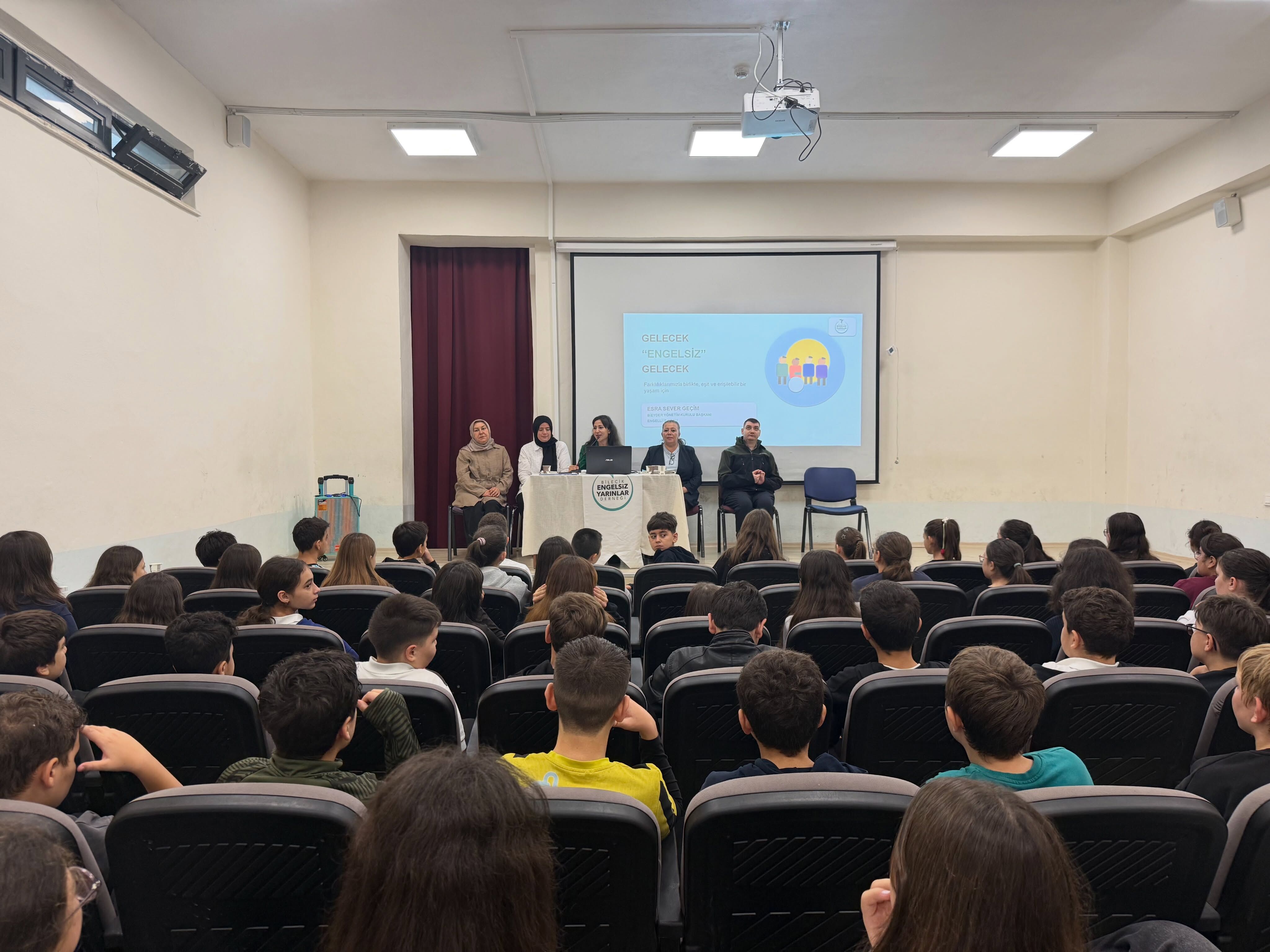 Bilecik’te Öğrenciler Engelleri Empatiyle Aştı 20445