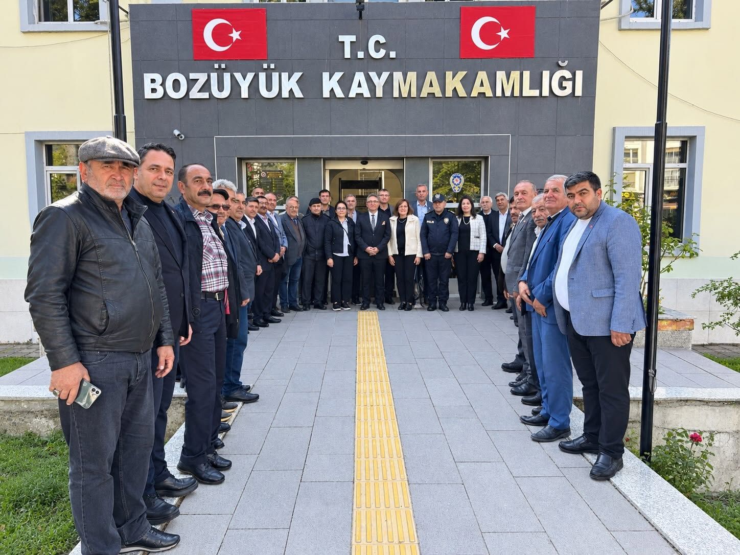 Bozüyük’te Muhtarlar Günü’nde Kaymakam Helvacı’ya Ziyaret 20600