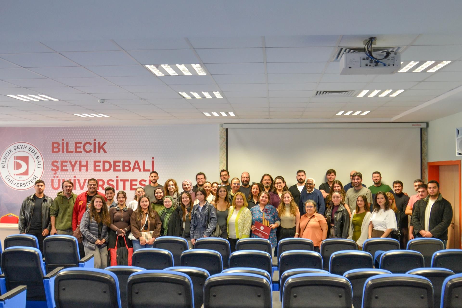 Bşeü’de Göç Ve Kadinlarin Güçlenmesi̇ Ele Alindi 20788