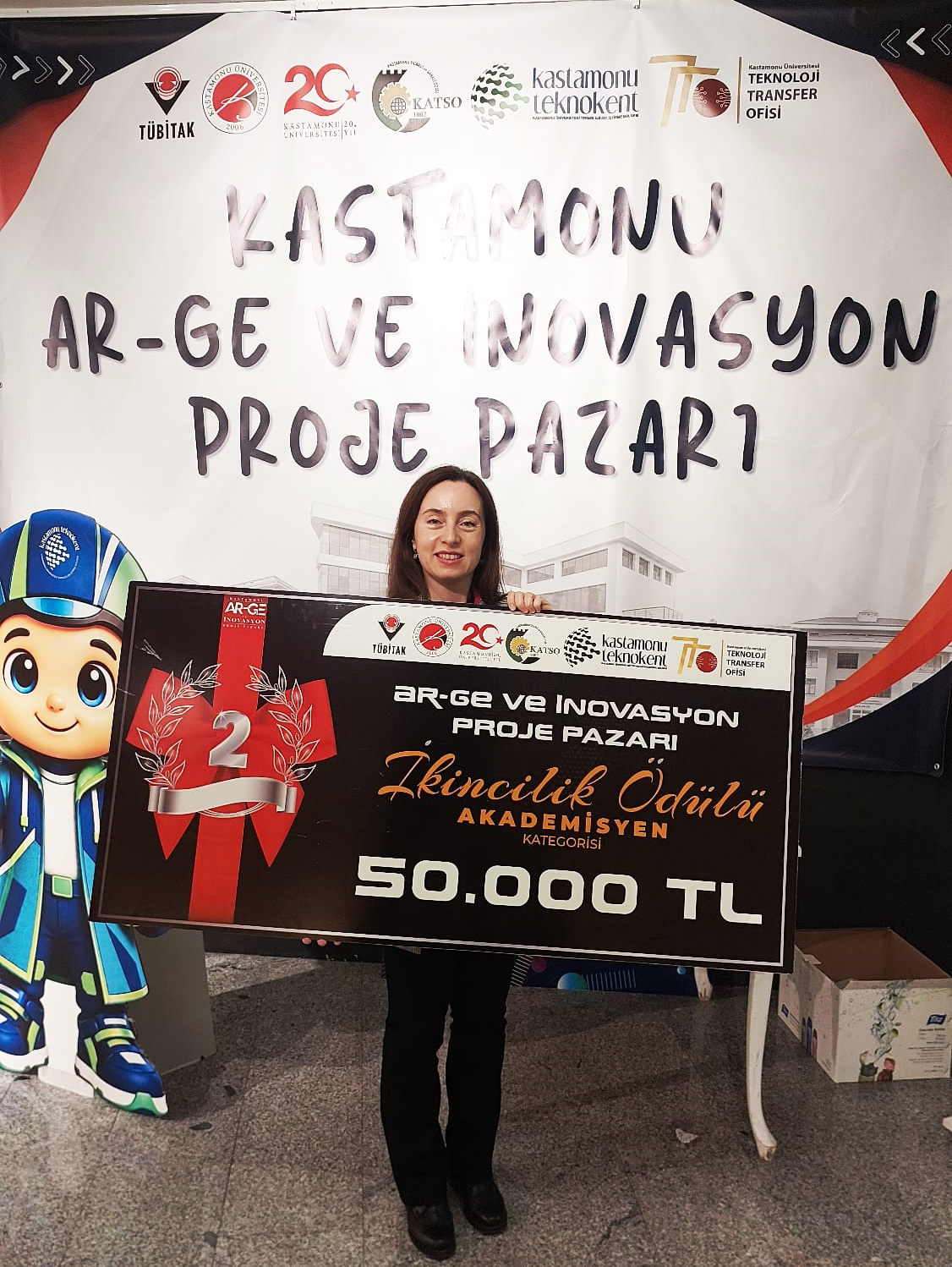 Bşeü’lü Akademisyene Ikincilik Ödülü 20614