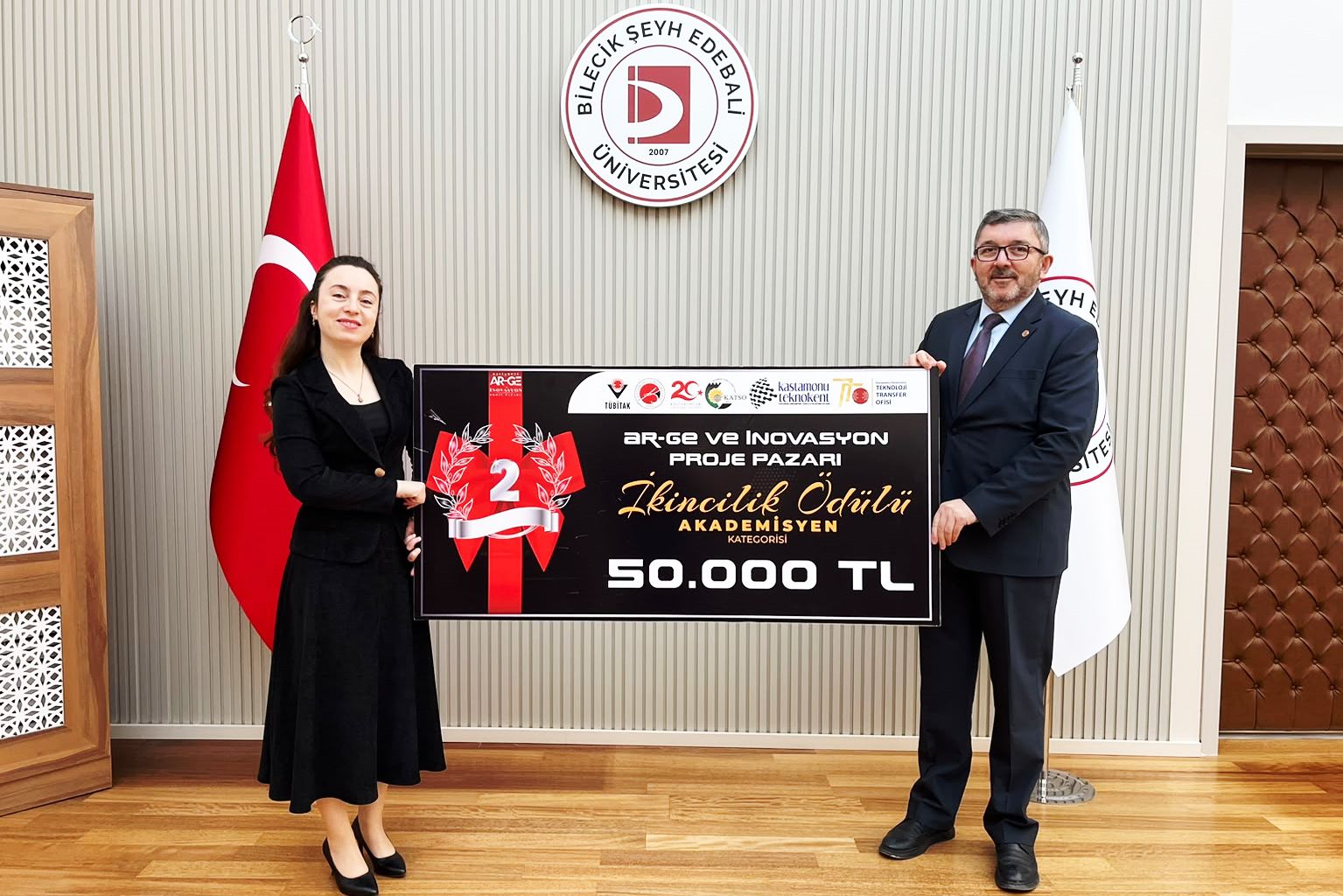 Bşeü’lü Akademisyene Ikincilik Ödülü 20615