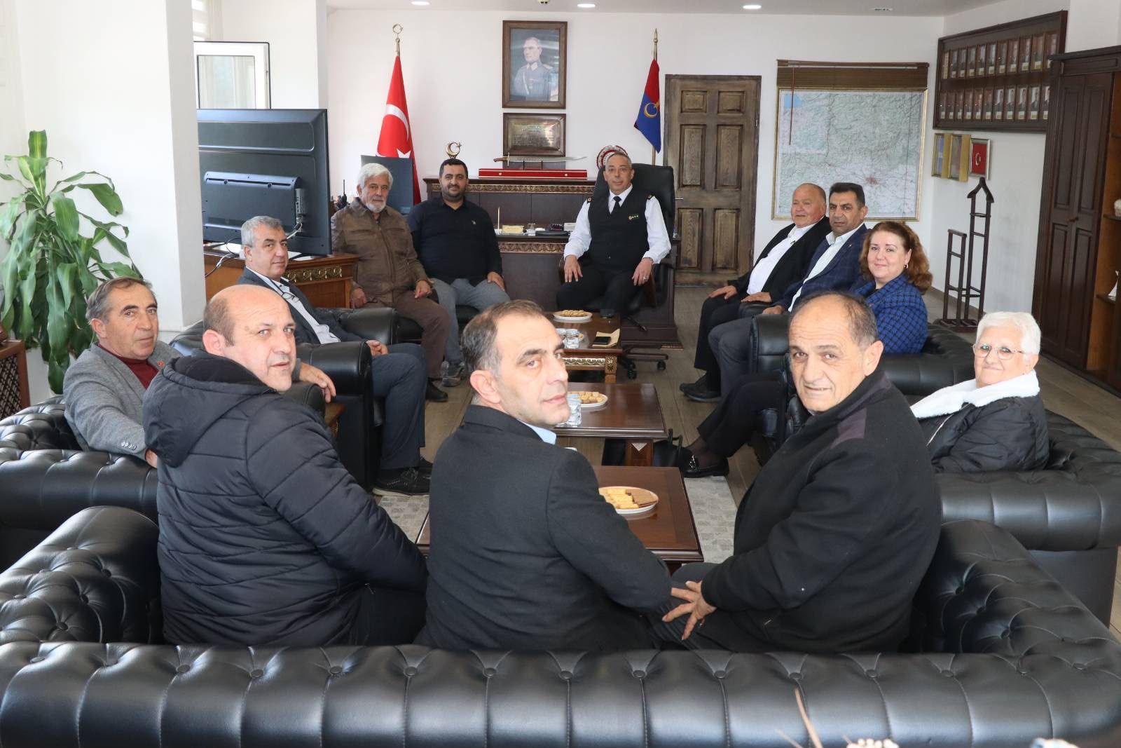 Jandarmadan Muhtarlara Özel Kutlama 20637