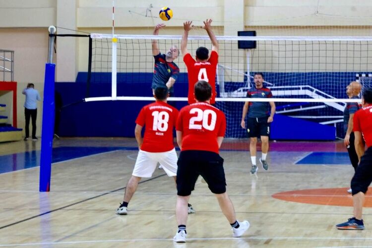 Kamu Kurumları Voleybol Sahasında Buluştu 20082