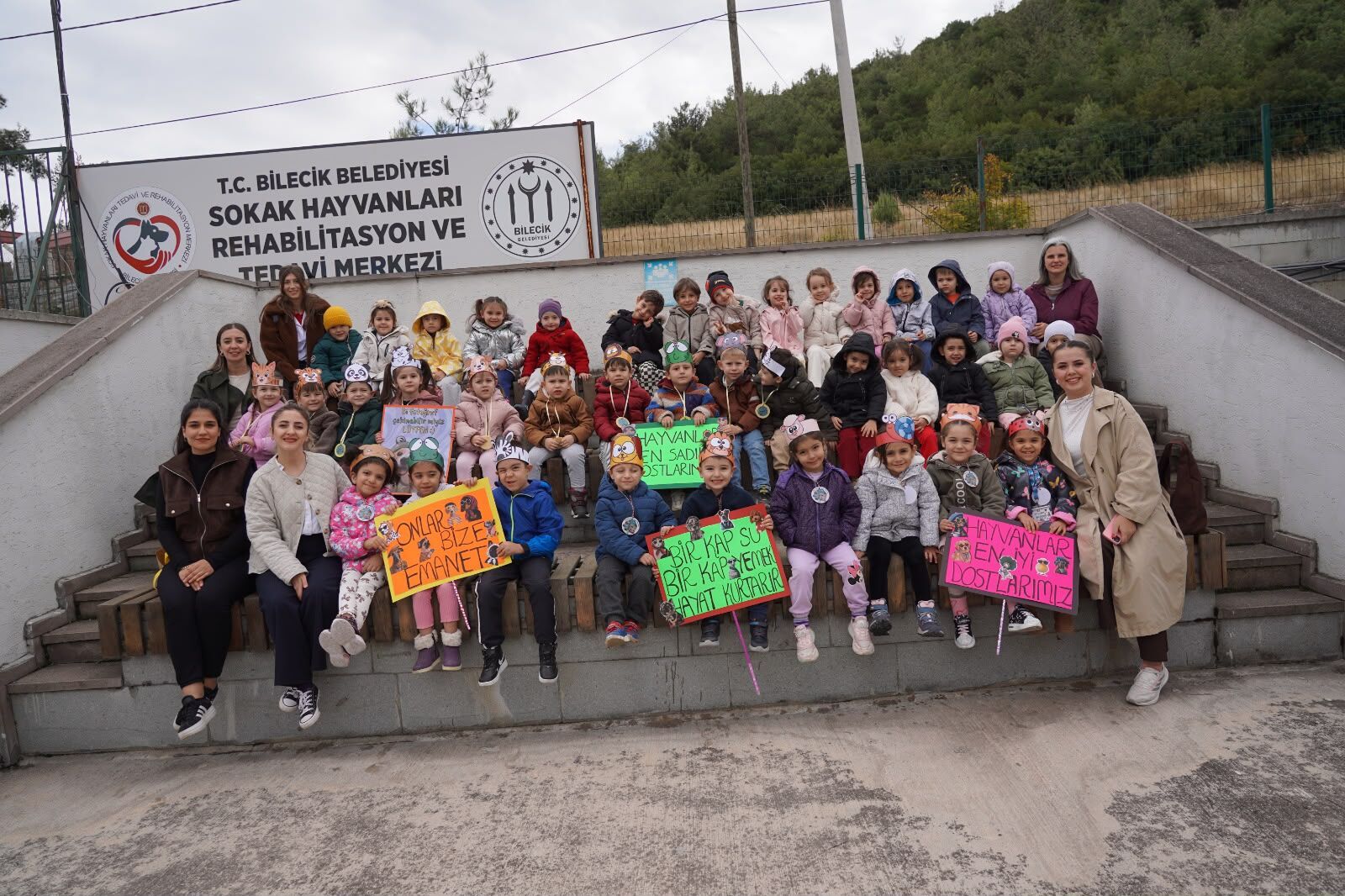 Minik Öğrencilerden Can Dostlara Sevgi Dolu Ziyaret 20098