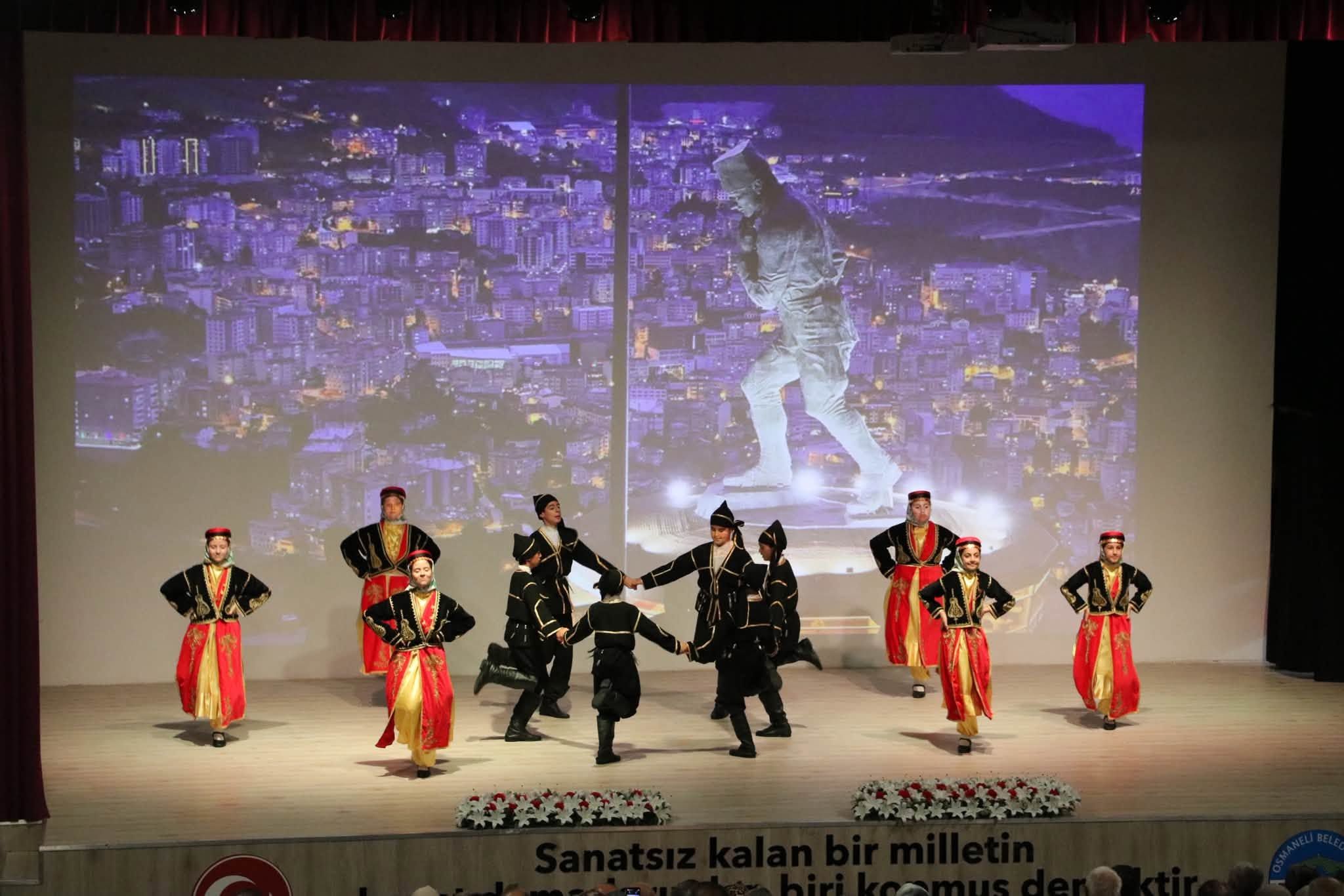 Osmaneli Kongre Merkezi Sanatla Kapılarını Açtı 20816