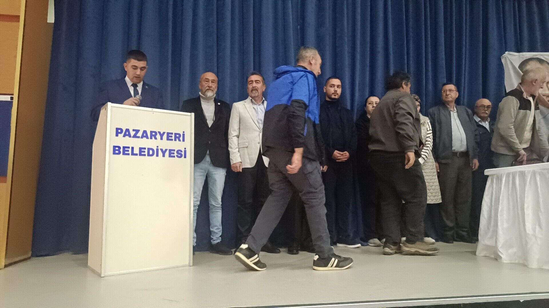 Pazaryeri Yeni Parti’de Değişim 20112