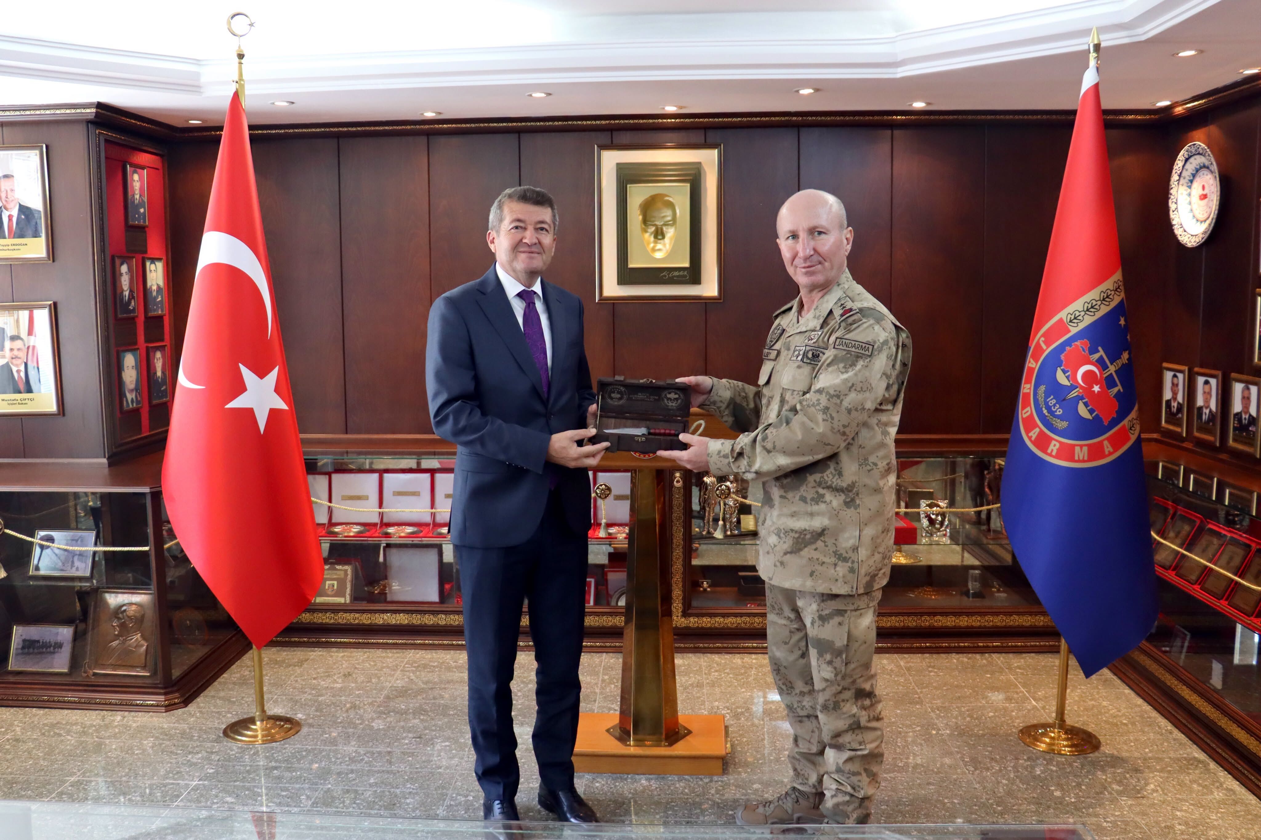 Serdal Şimşek’ten Tümgeneral Nail İlbey’e Hayırlı Olsun Ziyareti 20188